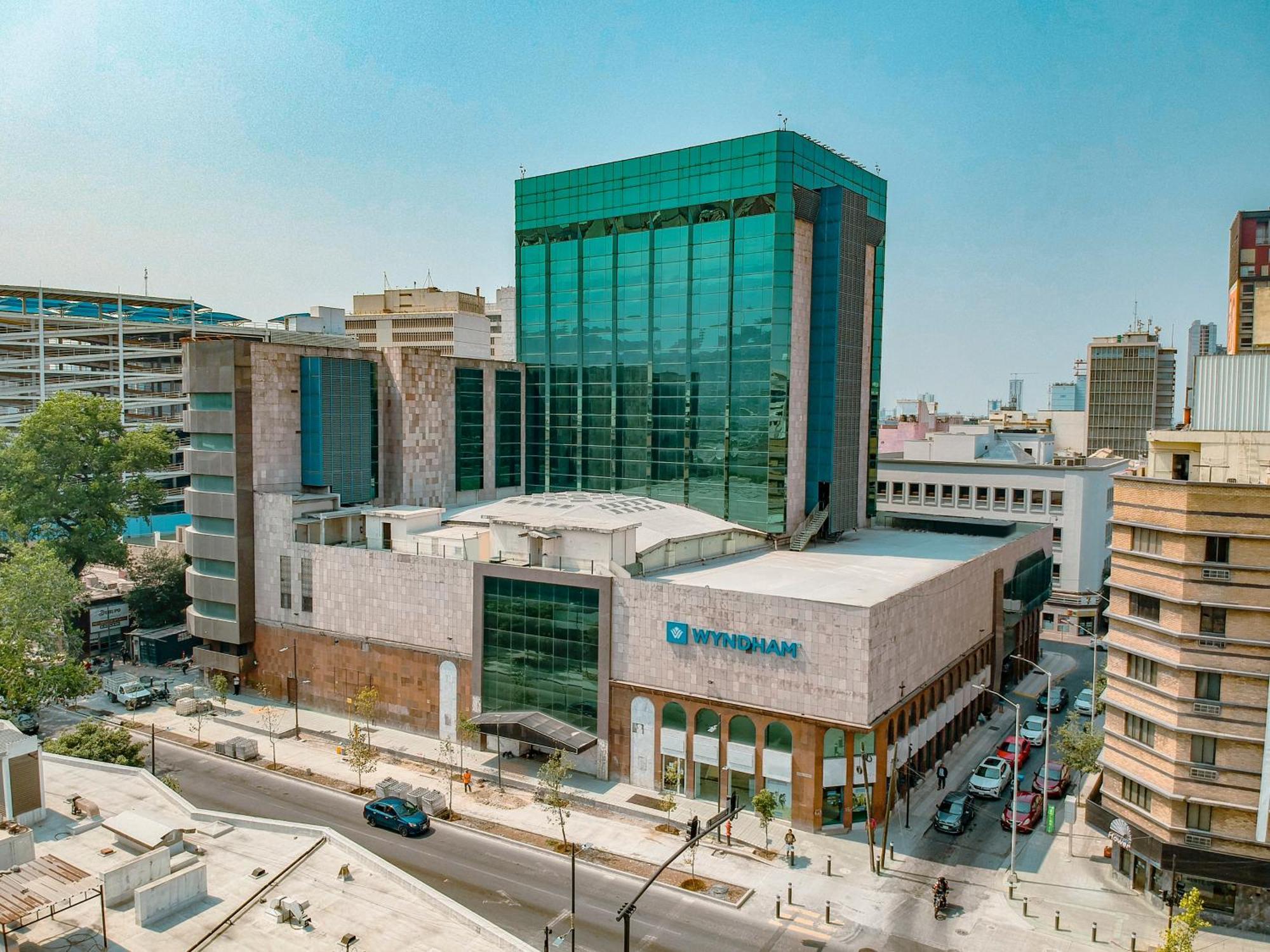 Готель Wyndham Monterrey Ambassador Centro Екстер'єр фото