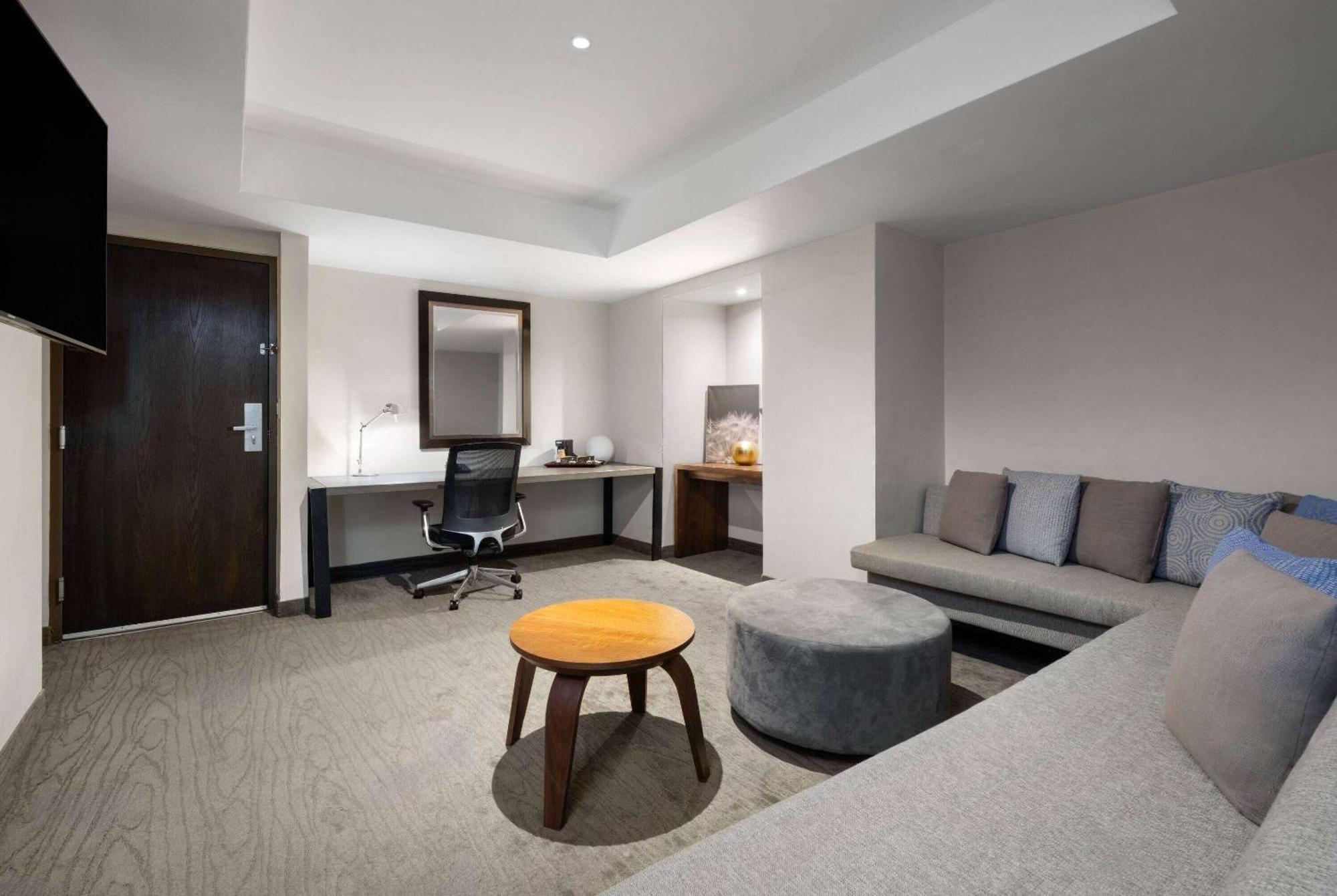 Готель Wyndham Monterrey Ambassador Centro Екстер'єр фото