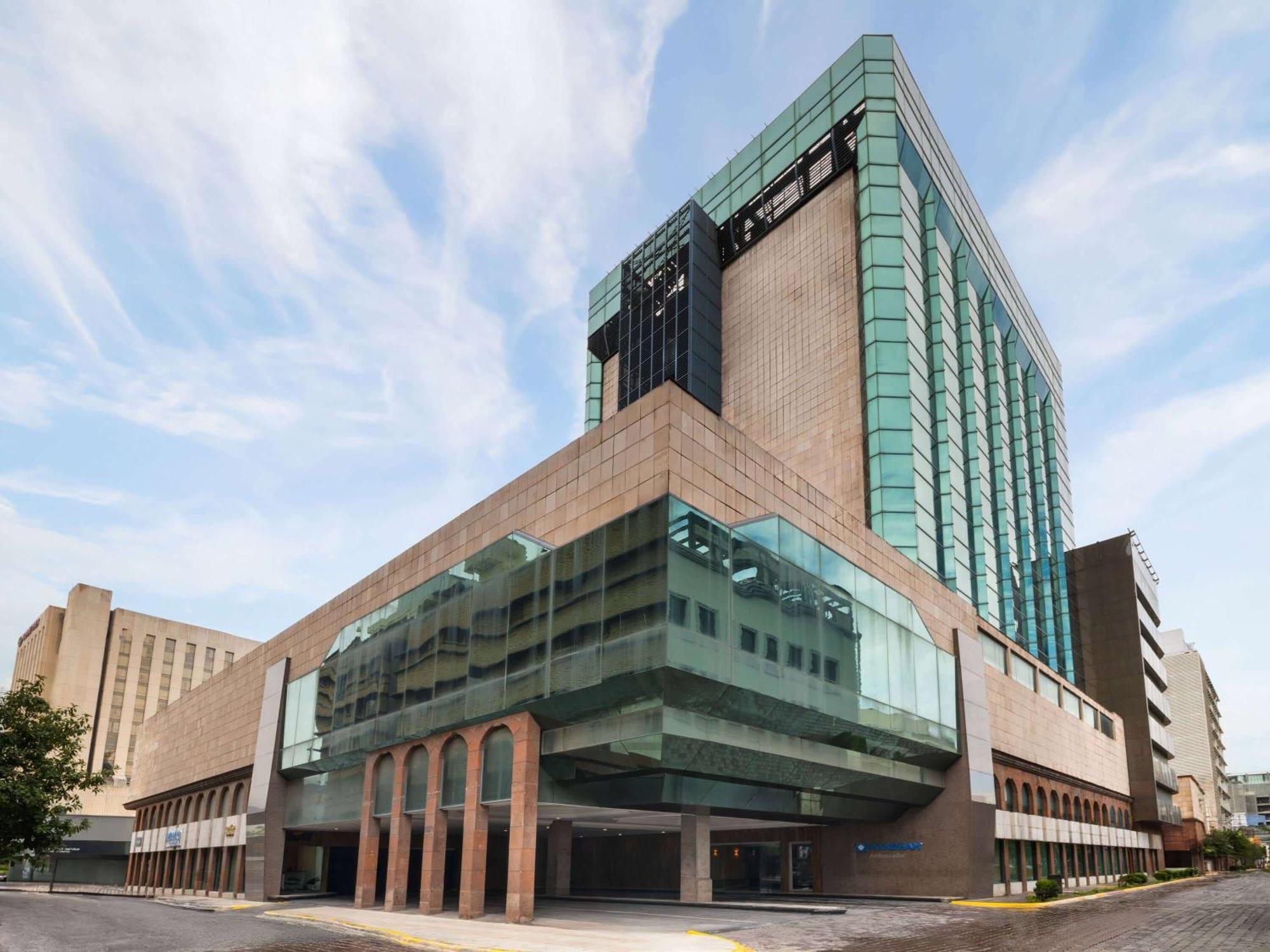 Готель Wyndham Monterrey Ambassador Centro Екстер'єр фото